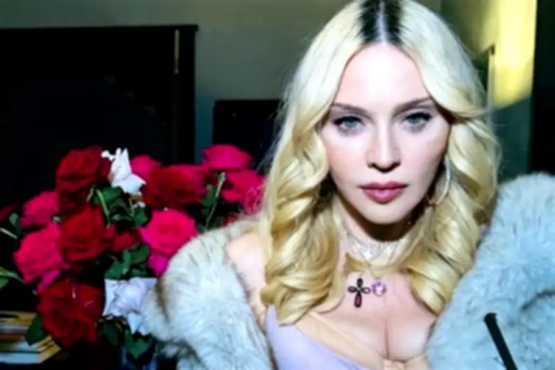 Famosos mexicanos despliegan lujo y romance en celebraciones de San Valentín