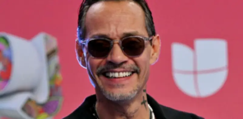 Fan reta a Marc Anthony en Las Vegas: “Habla español…” y el cantante responde