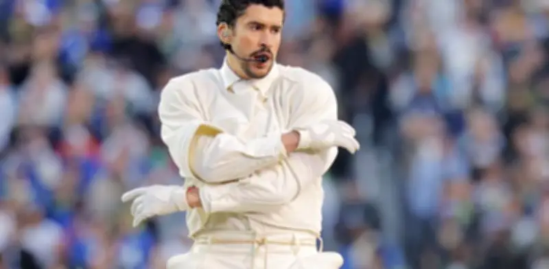 FCC absuelve a Bad Bunny tras revisión de su show en el Super Bowl por denuncias de indecencia