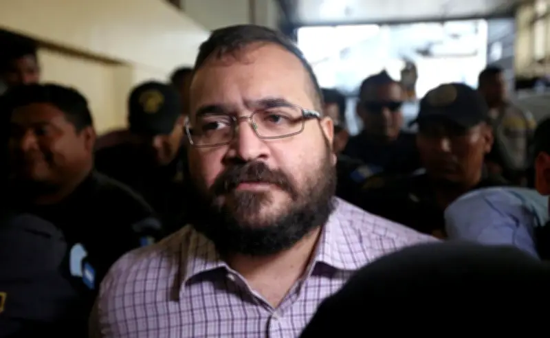 FGR acusa a Javier Duarte por peculado; audiencia diferida por tercera ocasión