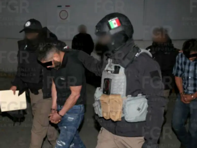 FGR traslada a Altiplano a escoltas de 'El Mencho' detenidos en operativo de Tapalpa