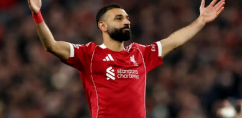 Fin de la era CR7: Mohamed Salah triplicaría su sueldo para reemplazarlo en Arabia Saudita