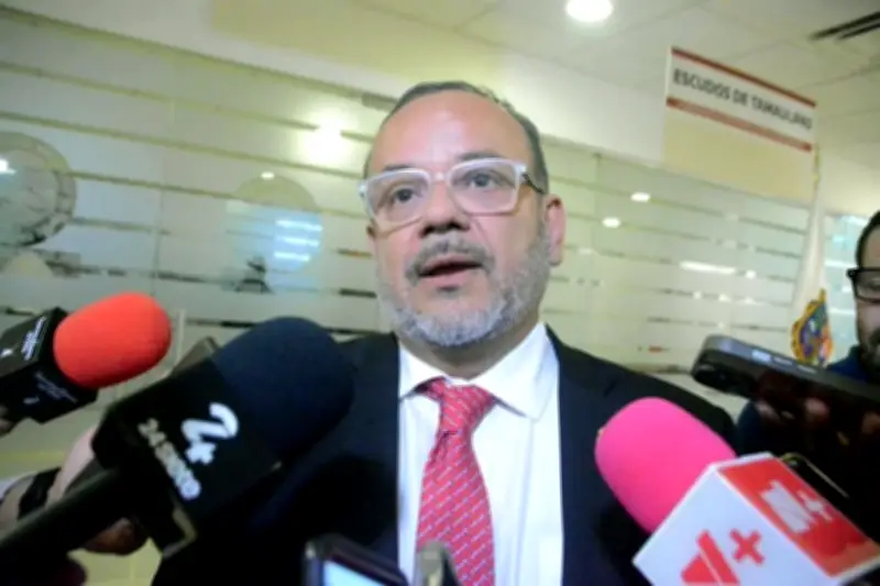 Fiscal de Tamaulipas Admite Simpatía por Morena en Entrevista Polémica