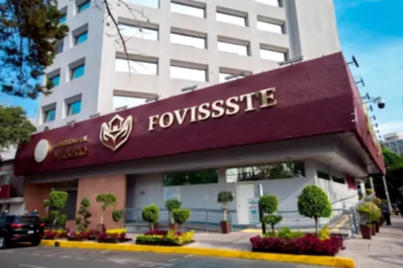 FOVISSSTE entrega más de mil constancias de pago en Nuevo León