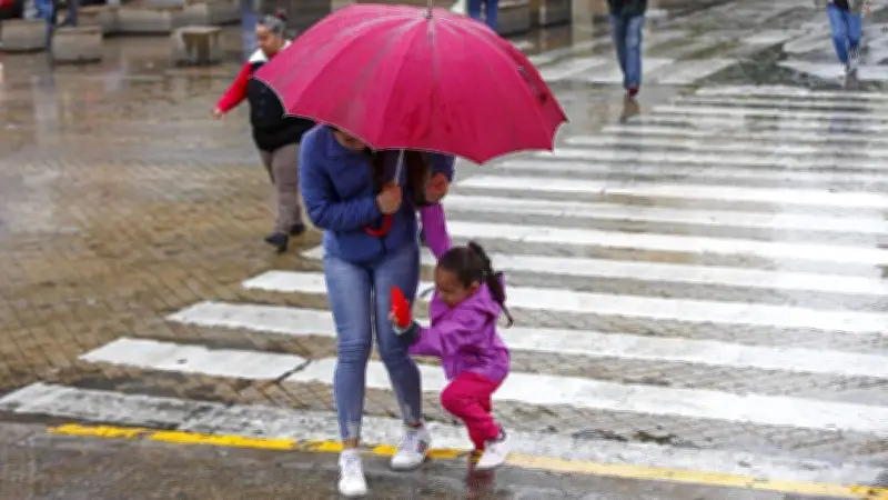 Frente Frío 37 Azota México: Lluvias Intensas y Gélidas Heladas de -10°C por Cuatro Días