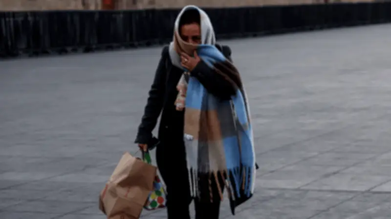 Frío intenso continuará en CDMX este lunes con mínimas de 3°C y fuertes vientos