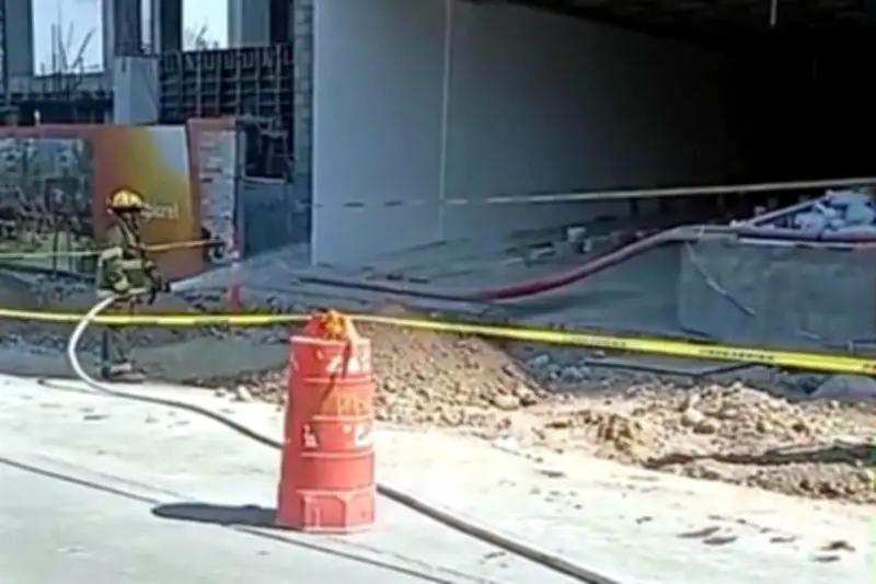 Fuga de Gas Provoca Evacuación de 300 Trabajadores en Obra de Construcción
