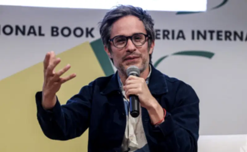 Gael García Bernal estrena 'Hombre al agua' en el Festival de Cine de Berlín