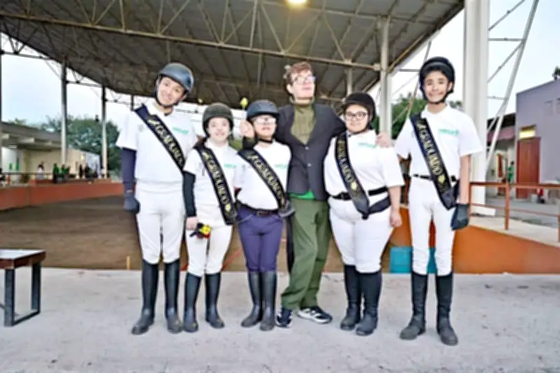 Galopan hacia nuevos retos: El futuro del caballo en México