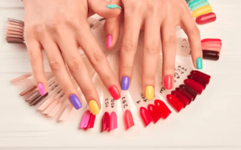 Gelish vs Rubber: ¿Cuál dura más en las uñas? La clave está en grosor y elasticidad