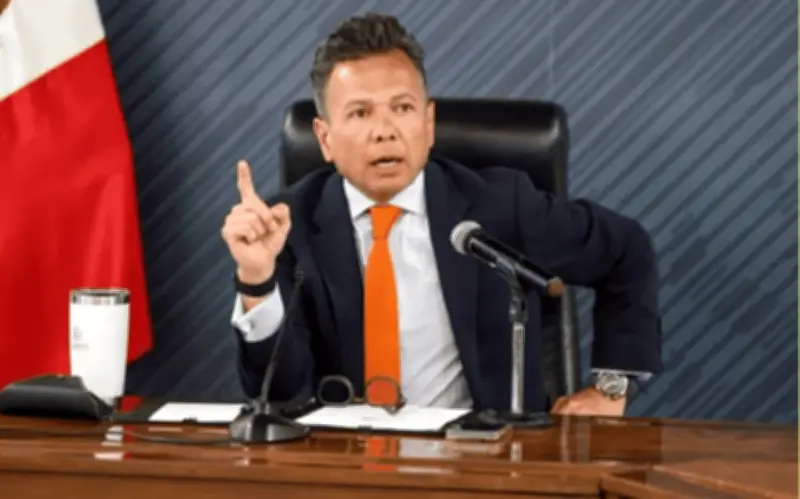 Gobernador de Jalisco activa código rojo tras enfrentamientos en Tapalpa