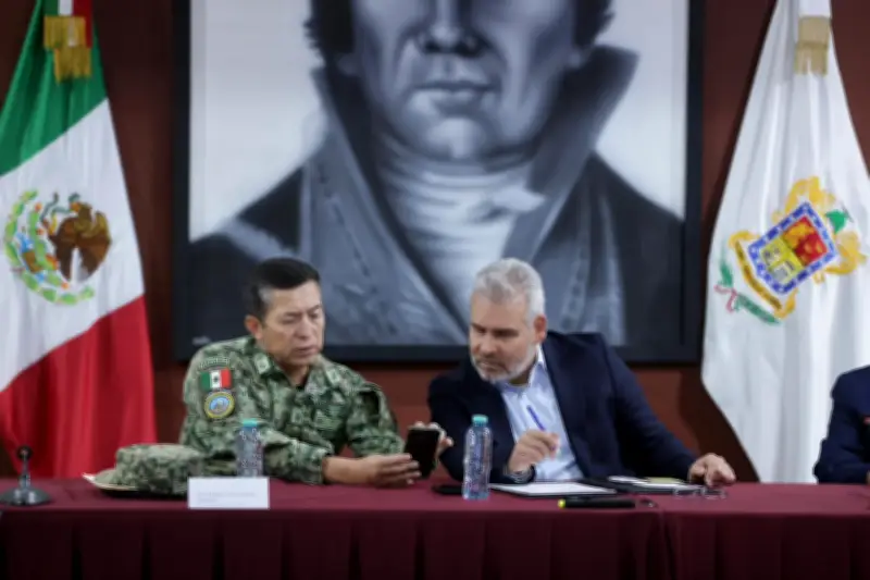 Gobernador de Michoacán afirma que se contuvo la violencia pese a bloqueos en 15 puntos