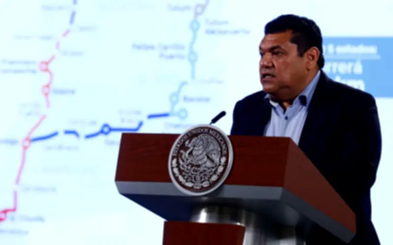 Gobernador de Tabasco, Javier May, hospitalizado por molestia abdominal