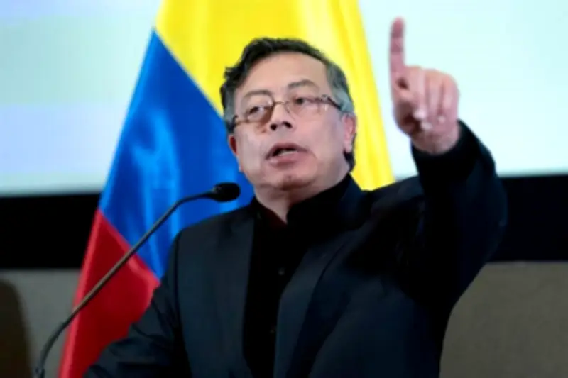 Gobierno de Colombia busca administrar fondos de pensiones privados