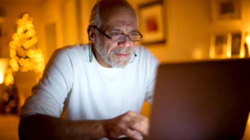 Grupos vulnerables enfrentan mayor riesgo de fraude digital potenciado por inteligencia artificial