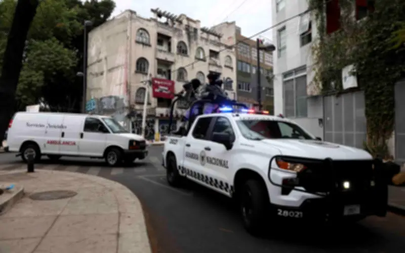 Guardia Nacional escolta ambulancia forense en CDMX por supuesto traslado de 'El Mencho'