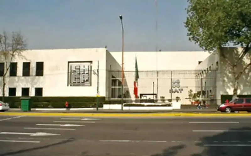 Hacienda bloquea a siete personas por vínculos con lavado de dinero en redes criminales