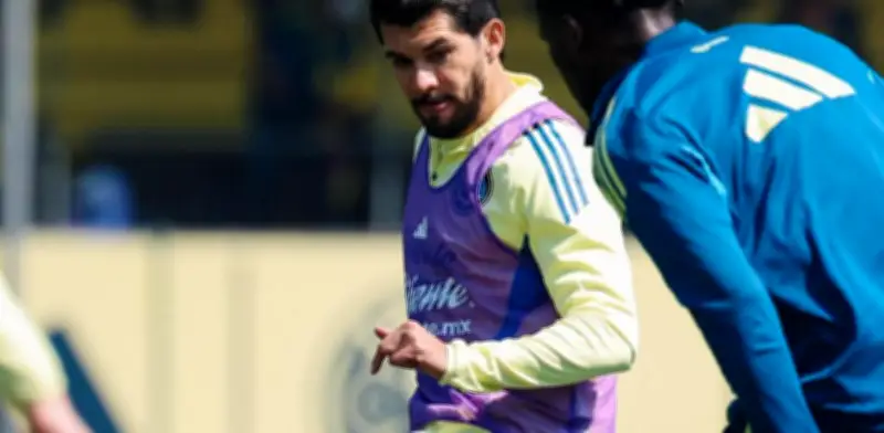 Henry Martín amenaza con humillar a Chivas en el Clásico Nacional del Estadio Akron