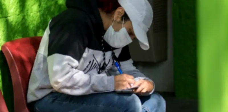 Hidalgo impone multas y arresto por no usar cubrebocas ante repunte de COVID-19