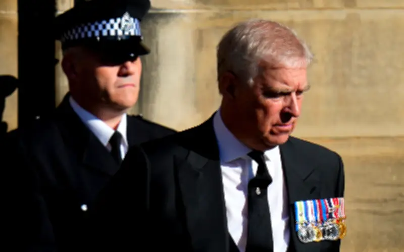 Histórico Arresto del Príncipe Andrés: Primer Royal Procesado en Reino Unido