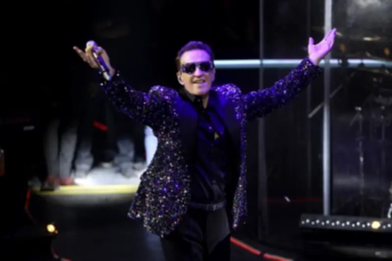 Hospitalizan a Emmanuel por emergencia médica antes de concierto en Morelos