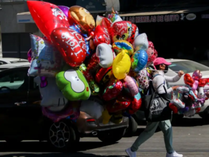 Hoy No Circula vigente este viernes 13 de febrero para vehículos con engomado azul