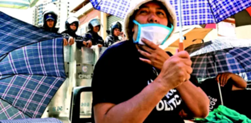 Huelga de hambre en Venezuela exige liberación de presos políticos tras excarcelación parcial