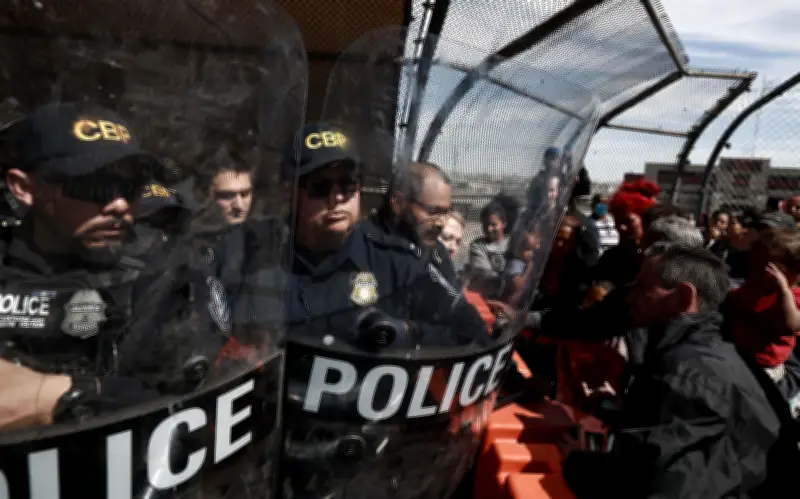 ICE de Trump arrestó a 379 mil migrantes en un año, incluyendo terroristas y pandilleros