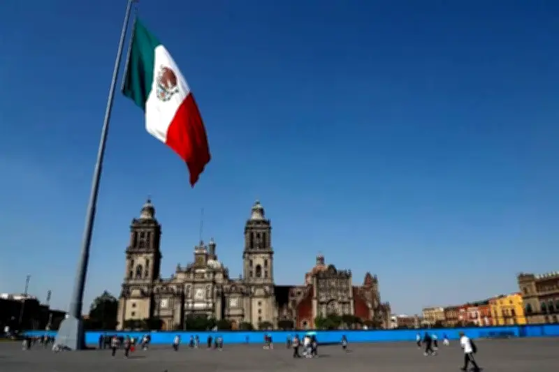 IMEF advierte sobre riesgo de crisis fiscal en México por gasto público desbordado