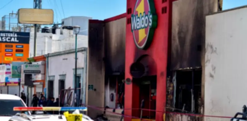 Imputan a dos exfuncionarios de Hermosillo por incendio en Waldo's que dejó 24 muertos