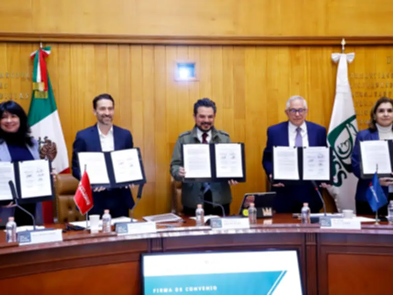 IMSS y bancos firman convenio ELSSA para proteger salud de empleados del sector