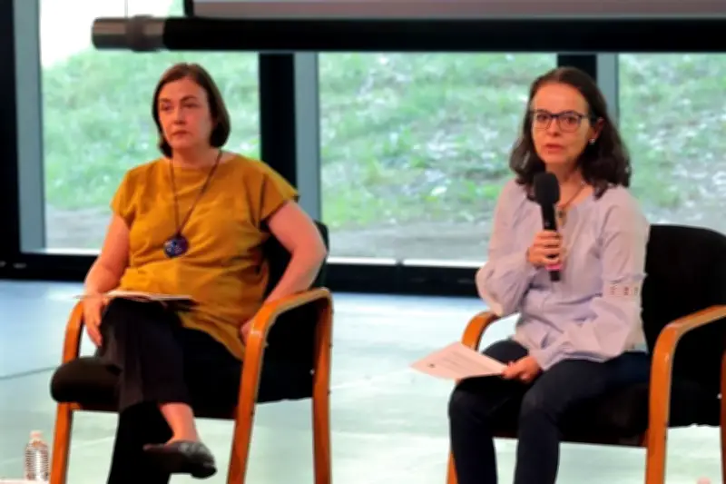 INBAL revisará cláusulas de premios literarios tras polémica por derechos de autor