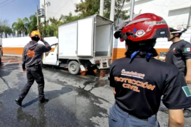 Incendio de camioneta en Guadalupe causa alarma y moviliza a bomberos