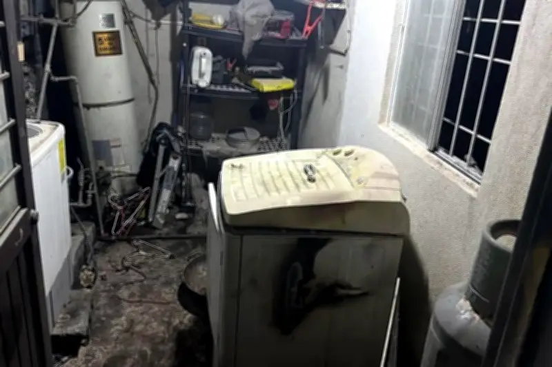 Incendio en Monterrey deja a una persona con graves quemaduras tras explosión