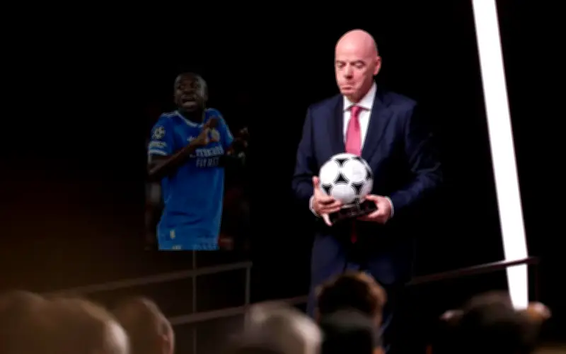 Infantino condena presunto insulto racista contra Vinicius Jr en la Champions