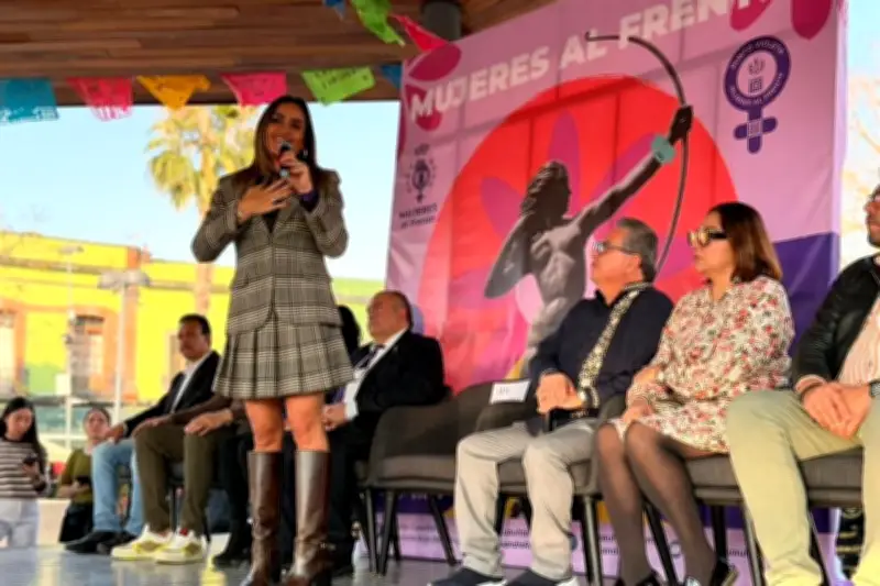 Instalan siete Puntos Violeta en Garibaldi para combatir violencia de género