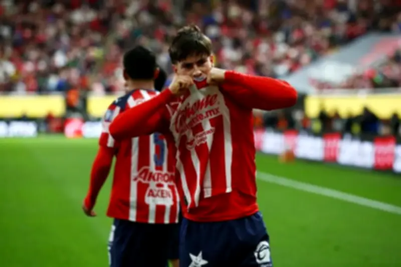 Invictas del América Vencen a Chivas y Reafirman Liderato en Liga MX Femenil