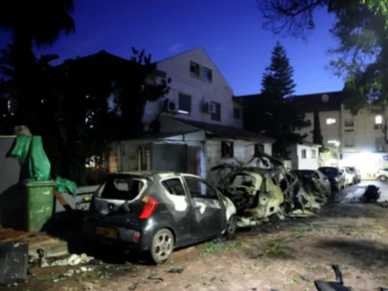 Irán lanza misiles contra Israel y bases de EE.UU. en Medio Oriente tras bombardeos