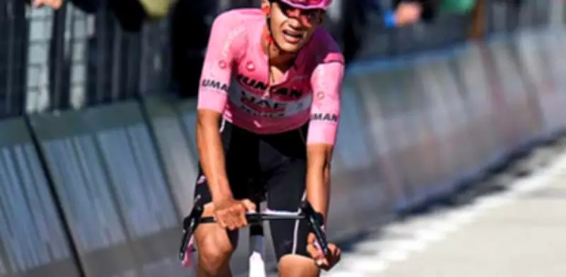 Isaac del Toro arranca como favorito en el UAE Tour 2026 con presión y mira en el Tour de Francia