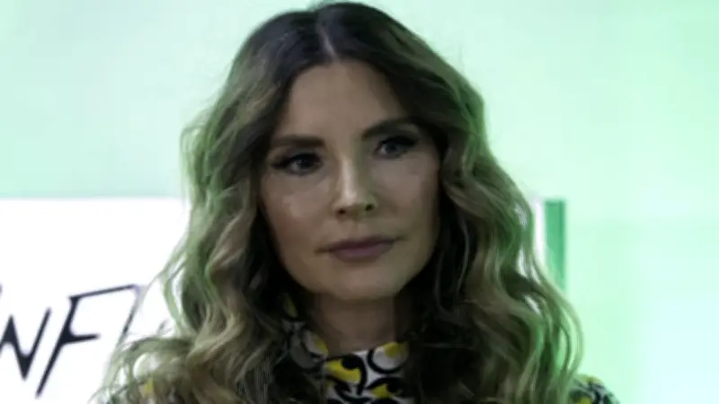 Issabela Camil no llega a Jalisco por narcobloqueo tras muerte de 'Mencho'