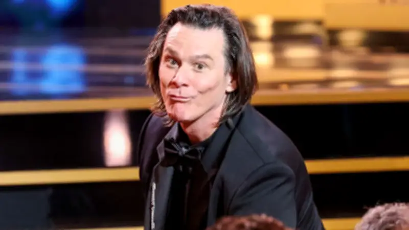 Jim Carrey desata polémica con su cambio físico en los Premios César
