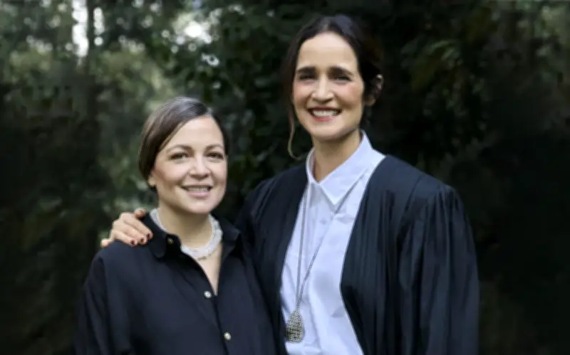 Julieta Venegas y Natalia Lafourcade unen voces en 'Tengo Que Contarte' sobre cambios y apoyo