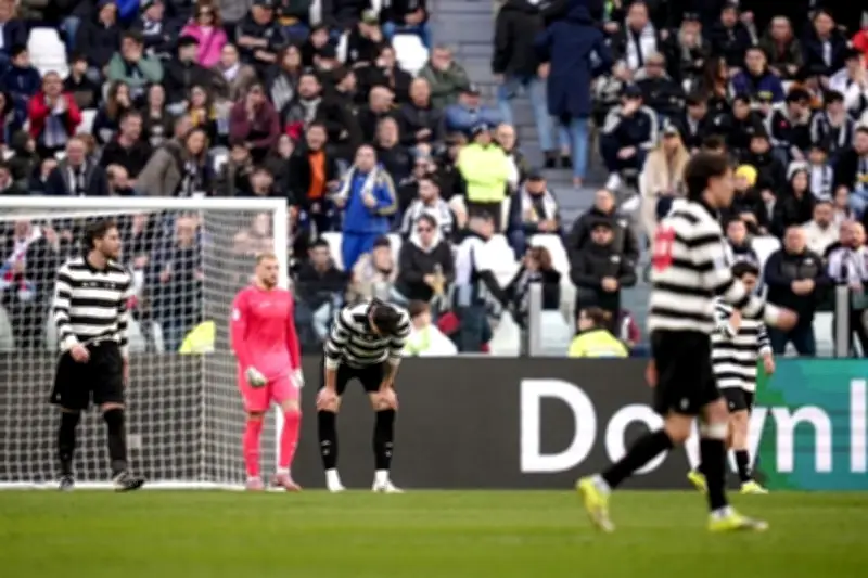 Juventus continúa su mala racha y cae ante el Como en la Serie B italiana