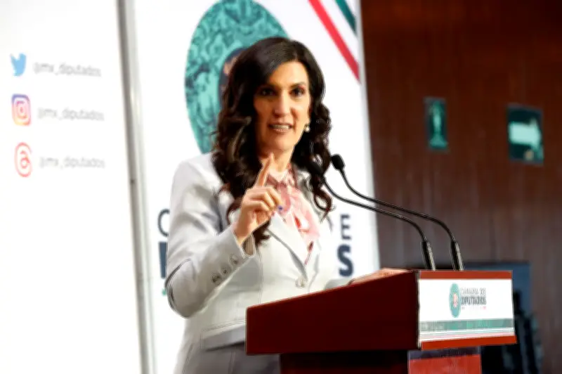 Kenia López: Sin prisa por reforma electoral que retroceda en democracia