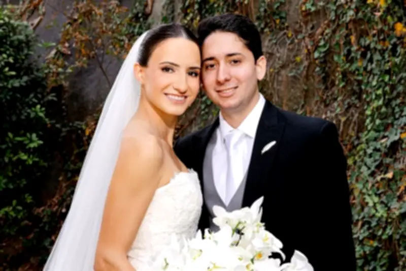 La Unión de Regina Del Valle y Alberto Coronado: Una Celebración de Élite en México