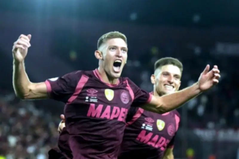 Lanús sorprende a Flamengo en la ida de la Recopa Sudamericana con victoria