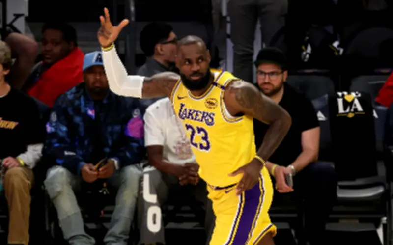 LeBron James alcanza los 43 mil puntos en la NBA: récord histórico de longevidad