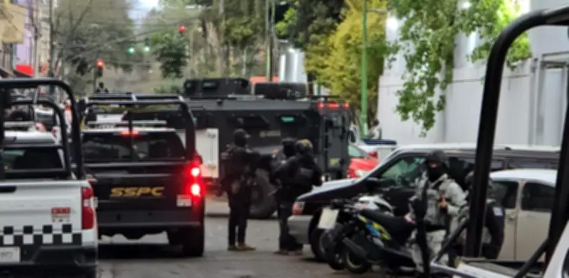 Llega vehículo blindado Rhino a FEMDO bajo fuerte operativo de seguridad tras abatimiento de 'El Mencho'