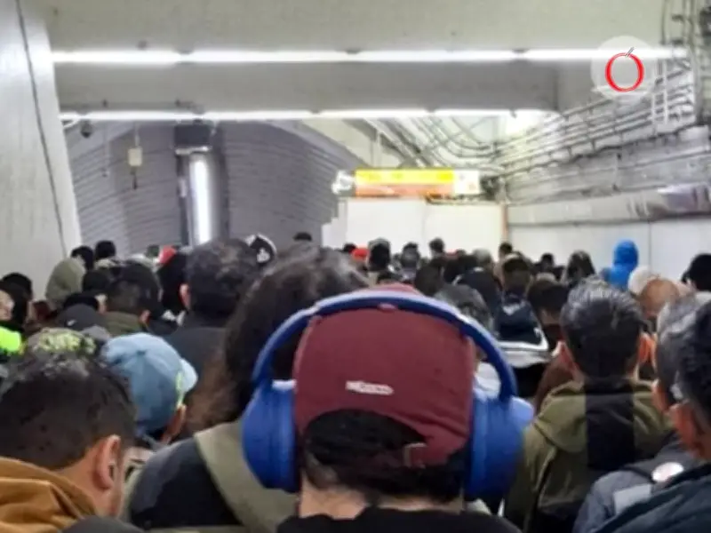 Línea 7 del Metro CDMX colapsa con saturación y retrasos prolongados este jueves
