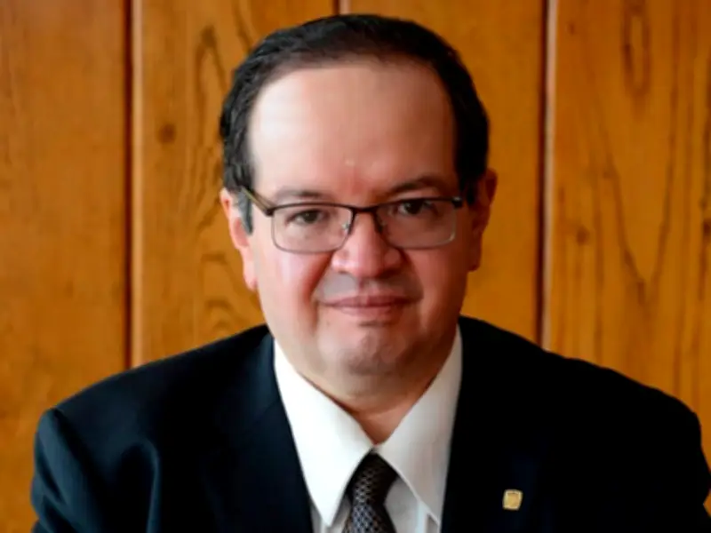 Lomelí lidera ranking de rectores de universidades públicas con 62.6% de aprobación